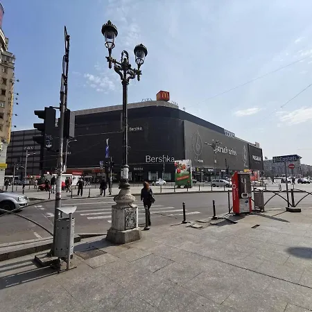 Old Town With Amazing View From The Balcony Бухарест