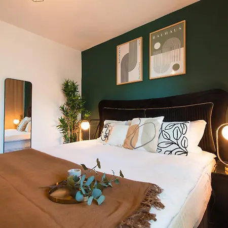 Old Town With Amazing View From The Balcony *