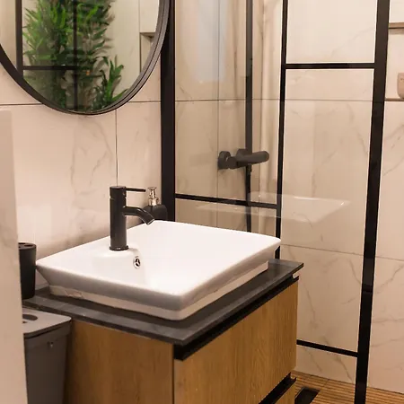 Old Town With Amazing View From The Balcony Бухарест