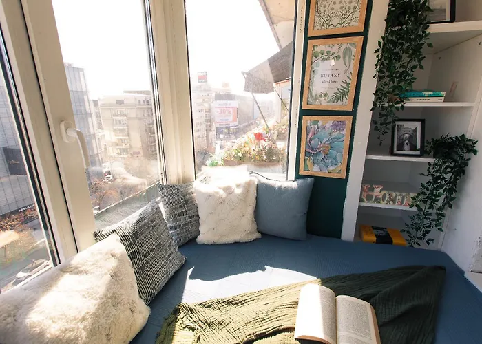 Old Town With Amazing View From The Balcony شقة بوخارست