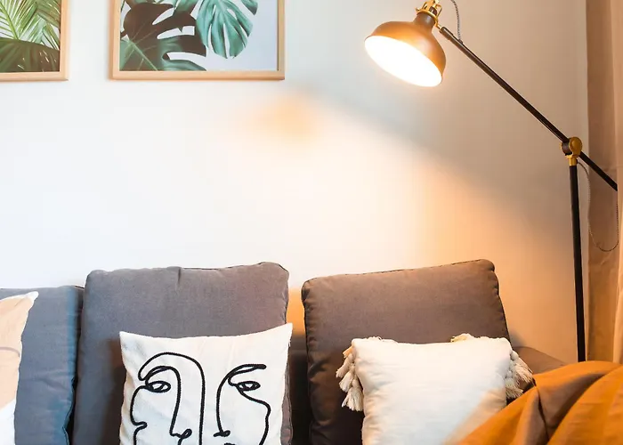 Old Town With Amazing View From The Balcony * Bukurešť