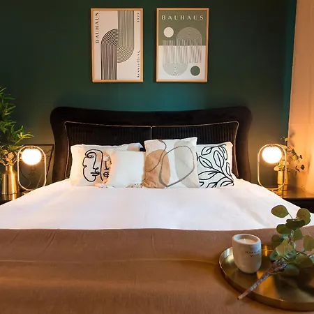 Old Town With Amazing View From The Balcony Bukarest