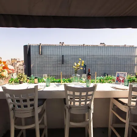 Old Town With Amazing View From The Balcony Apartment *