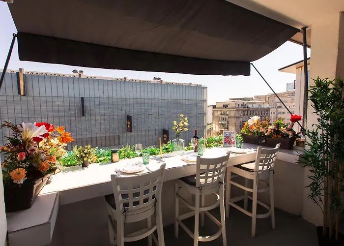 Appartamento Old Town With Amazing View From The Balcony Bucarest